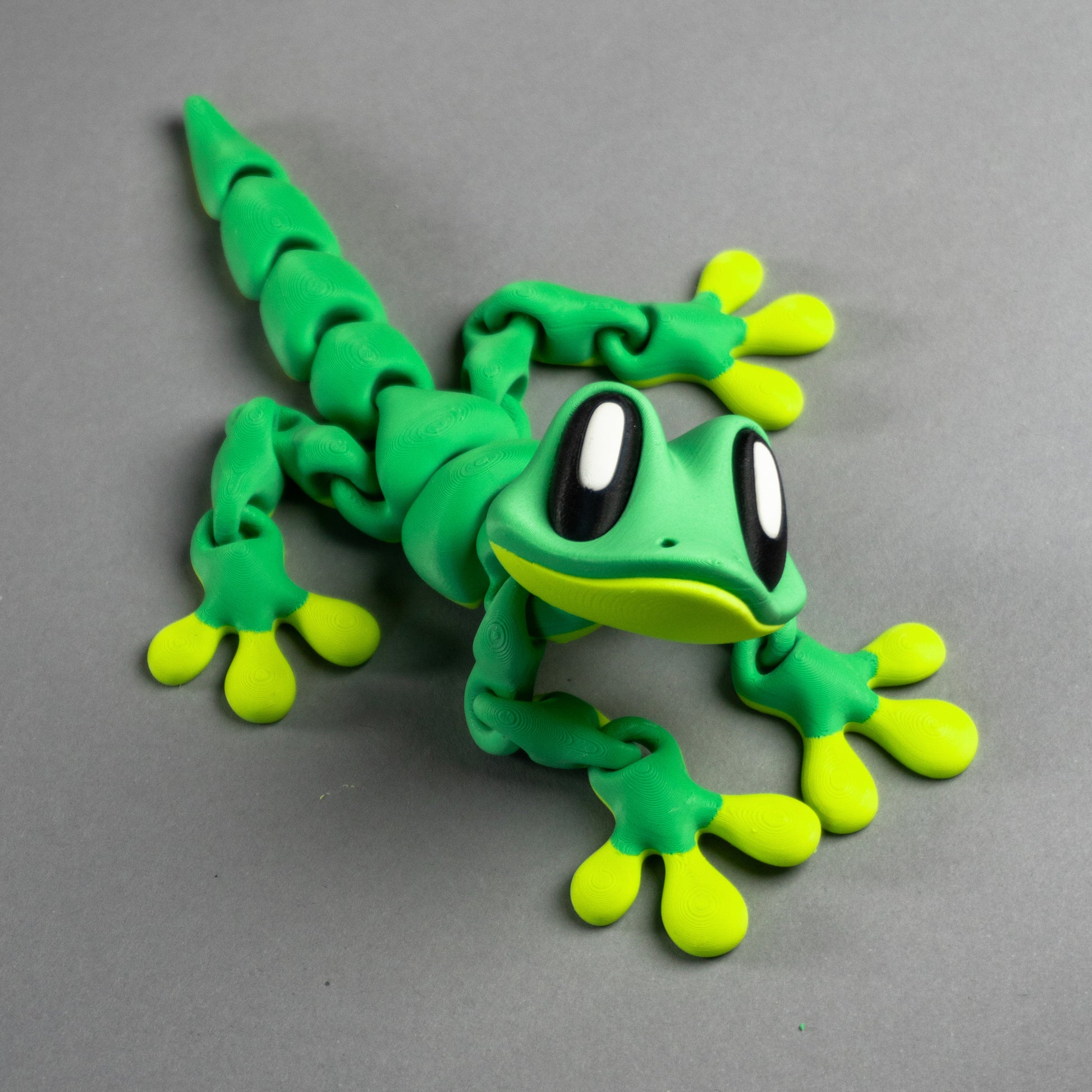 Gecko articulé 3D imprimé au Québec – miniature design à manipuler et collectionner